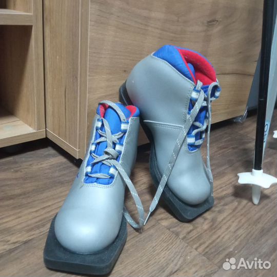Лыжные ботинки 31р