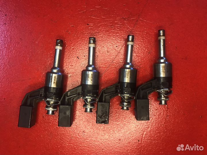 Форсунки caxa 1,4 tfsi Volkswagen Audi 03C906036F