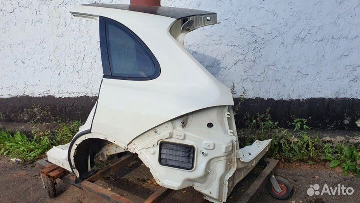 Крыло заднее левое Porsche Cayenne 958 2011