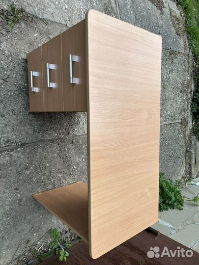 Стол письменный