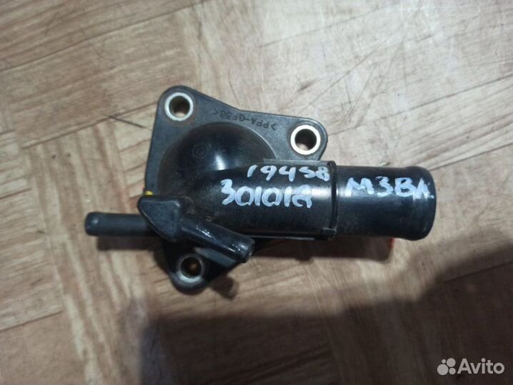 Крышка термостата Mazda 3 BK 2007