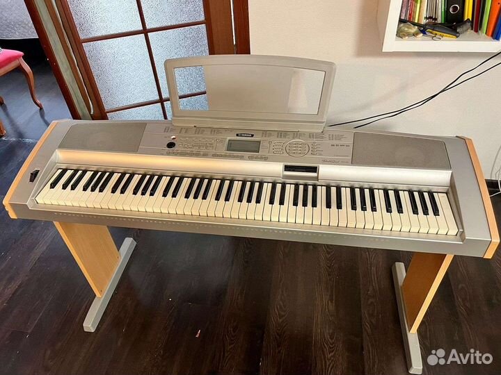 Цифровое пианино yamaha portable grand DGX 500