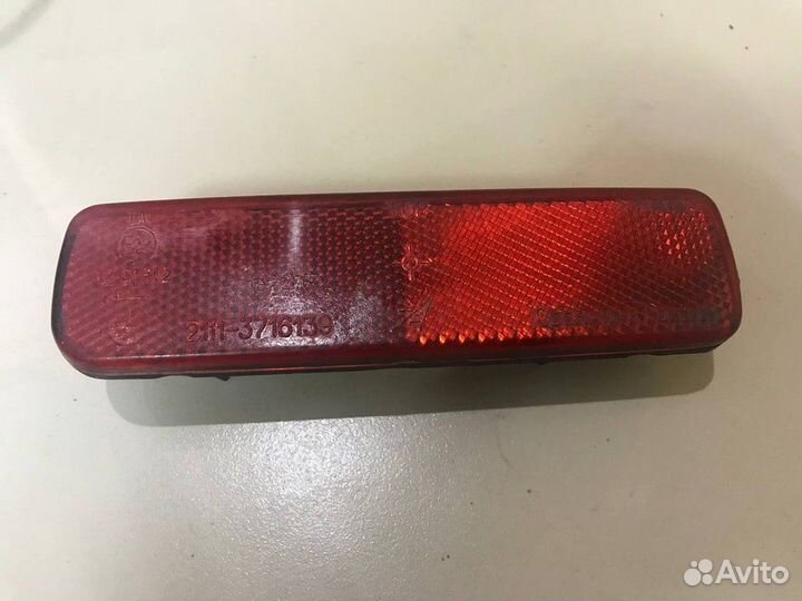 Светоотражатель в задний бампер левый