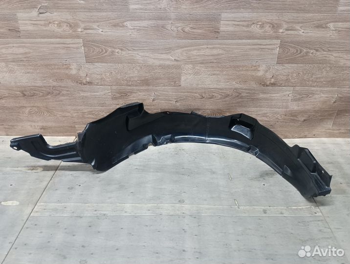 Подкрылок передний правый Hyundai Elantra 4