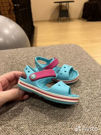 Босоножки crocs детские