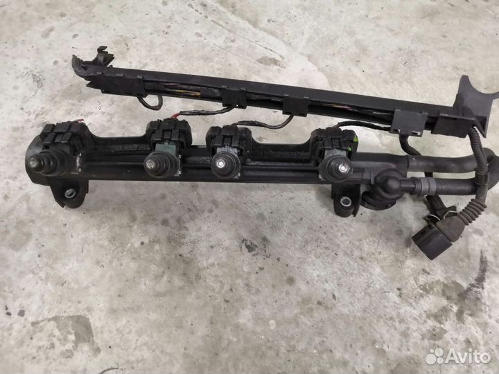 Форсунка топливная Volkswagen Passat B3 B4 Golf 3