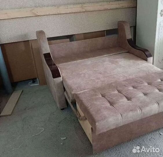 Мини диван раскладной в наличии не б/у