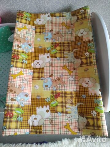 Пеленальная доска на кроватку