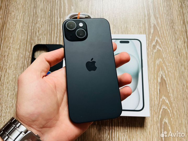 iPhone 15, 128 ГБ