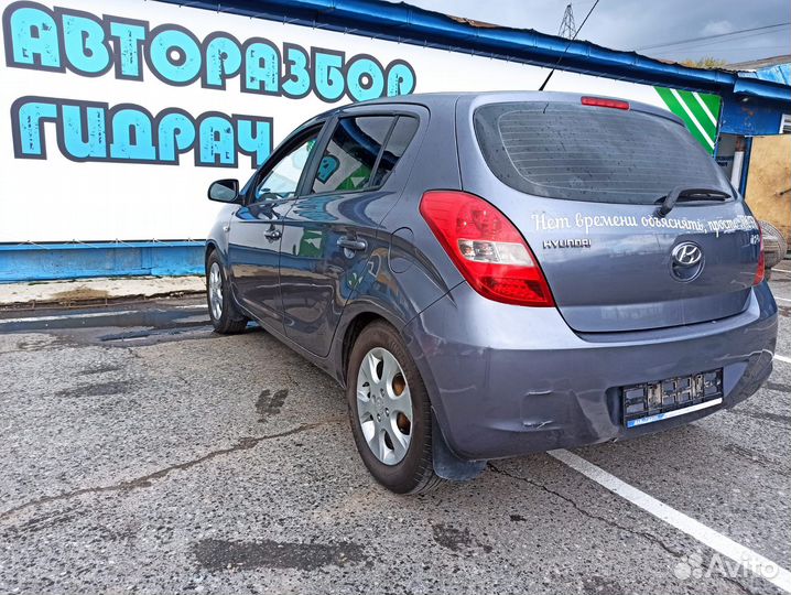 Проводка двери багажника Hyundai i20 2010 916801J0