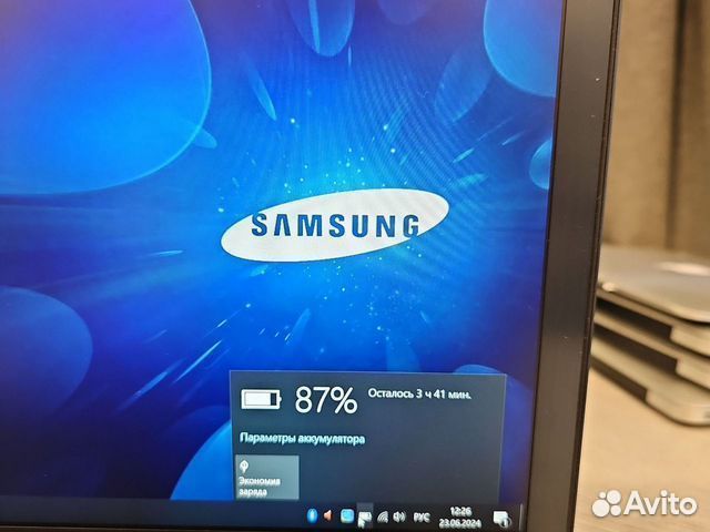 Samsung 15 IPS FHD i7 8-ядер 2.4Ghz/8Gb/256SSD/4Gb