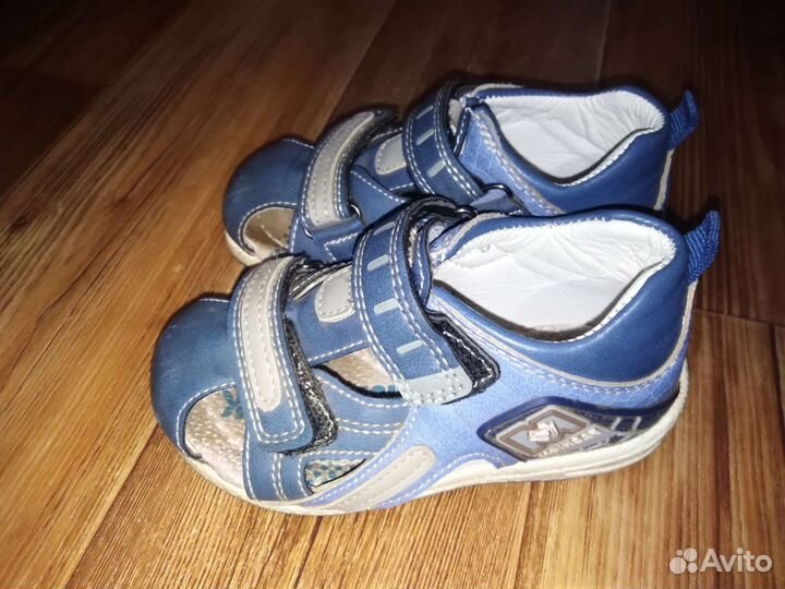 Детская обувь сандали