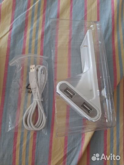 Подставка для мобильника с 4 usb hab Tele 2 новая