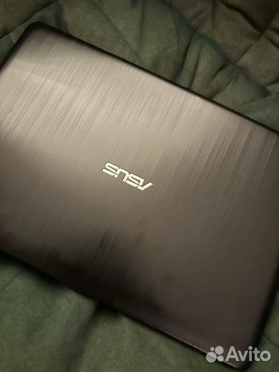 Asus VivoBook Max