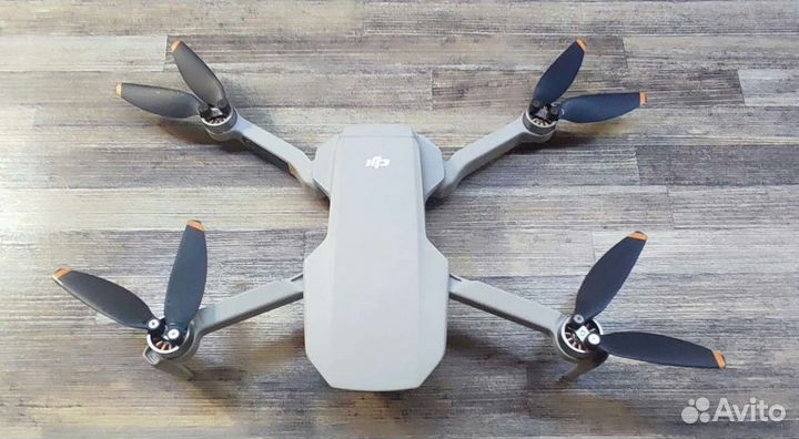 Квадрокоптер DJI mini se fly more combo