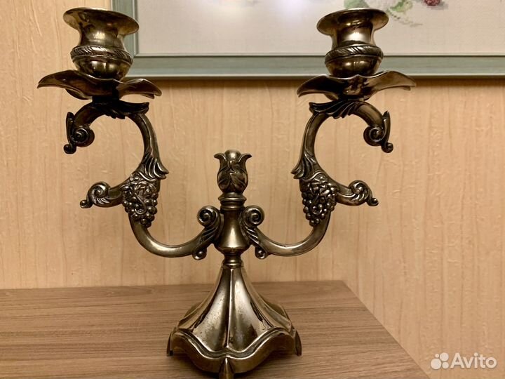 Старинный подсвечник