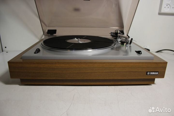 Yamaha YP-701 Виниловый проигрыватель Japan