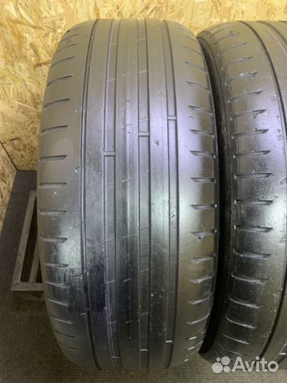 Nokian Tyres Hakka Black 2 SUV 235/55 R19 105W