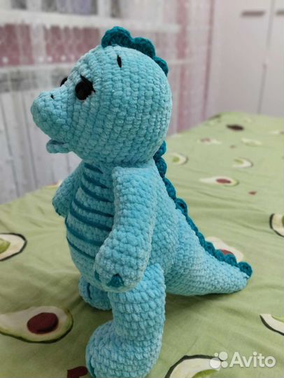 Вязаная игрушка дракон