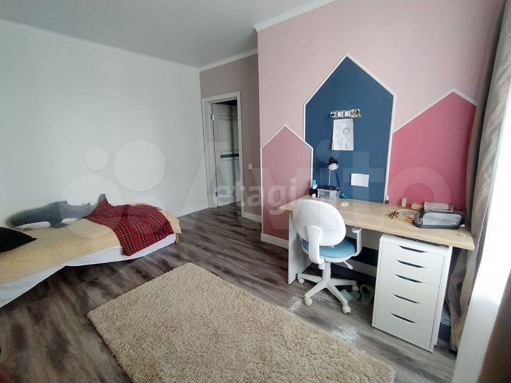 2-к. квартира, 90,2 м², 17/17 эт.