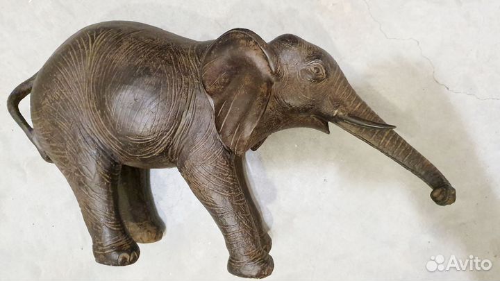 Статуэтка слон