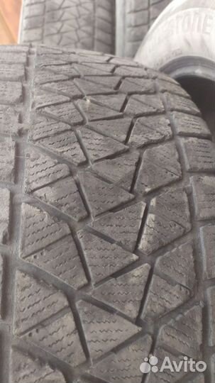 Bridgestone Blizzak DM-V2 225/55 R18