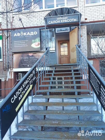 Маникюр с покрытием гель-лаком