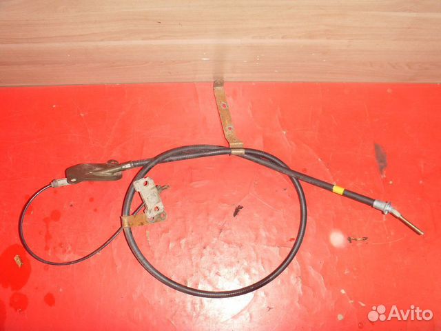 Тросик ручника 365317W000 Nissan Skyline 11 (V35)