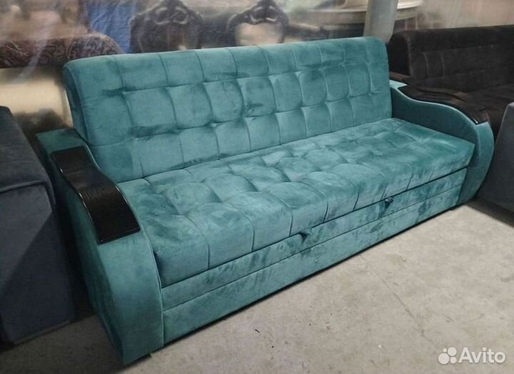 Прямой диван в наличии не б/у