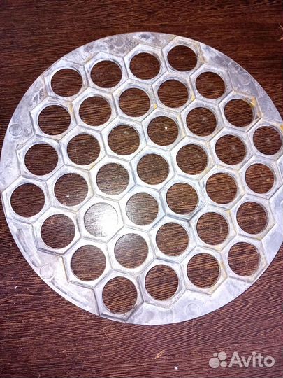 Мясорубка, форма для пельменей, оладей