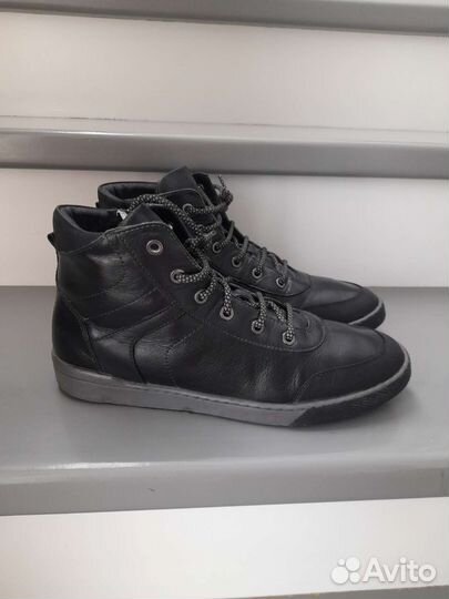 Ботинки кожаные Elegami 40