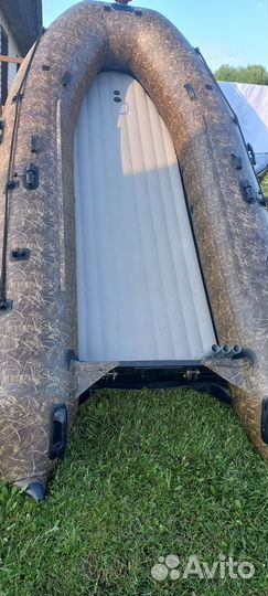 Лодка гладиатор 380