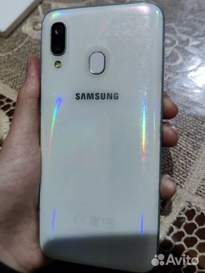 Мобильные телефоны бу samsung a40