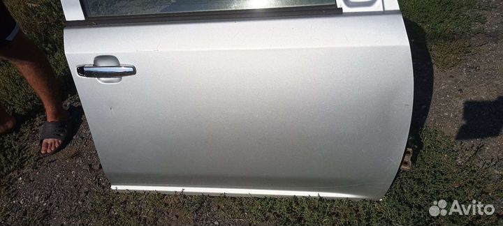 Дверь Geely MK / Cross серебристая