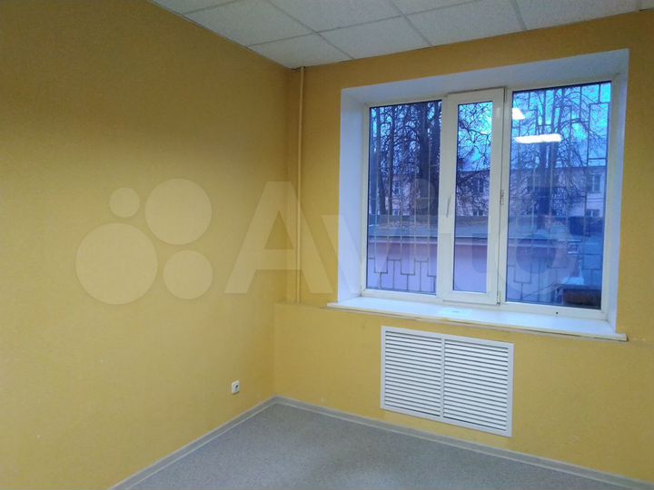 Офис, 12 м²