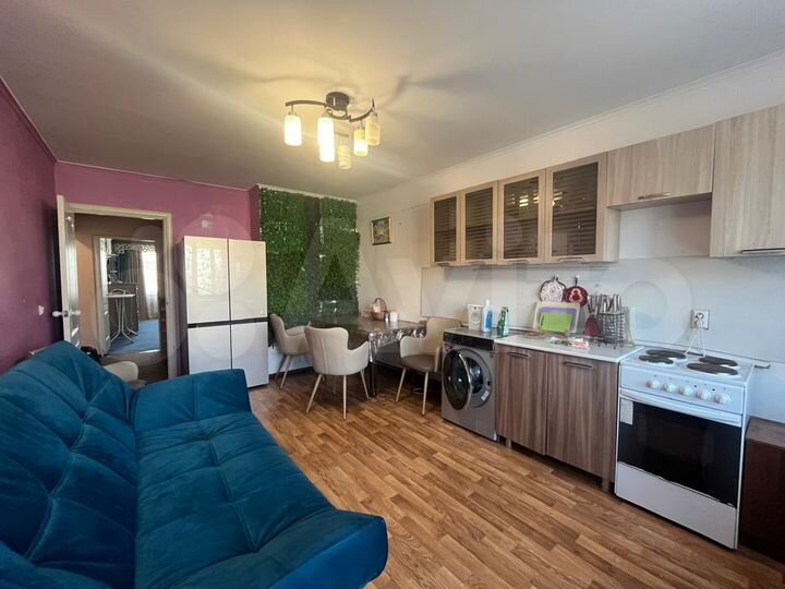 3-к. квартира, 84 м², 1/16 эт.