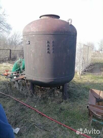 Емкость металлическая 5 кубов