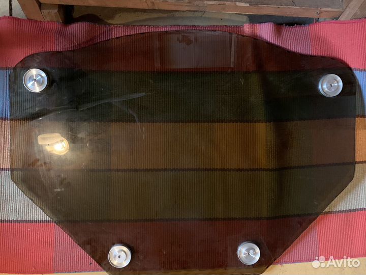 3 стеклянных коричневых столешницы