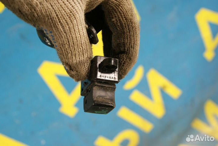 Кнопки Nissan Almera Classic B10