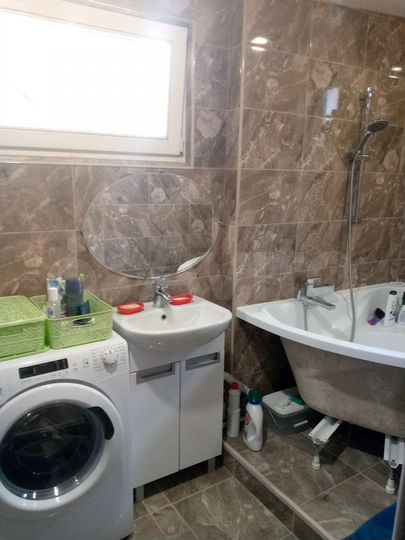 Комната 20 м² в 5-к., 2/2 эт.