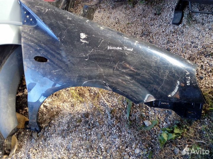 Крыло левое переднее Nissan Almera Tino, 2002