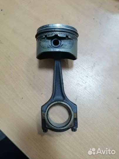 Шатун/поршень Opel Astra G