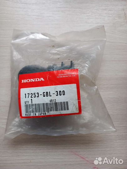 Оригинальный патрубок honda dio 34