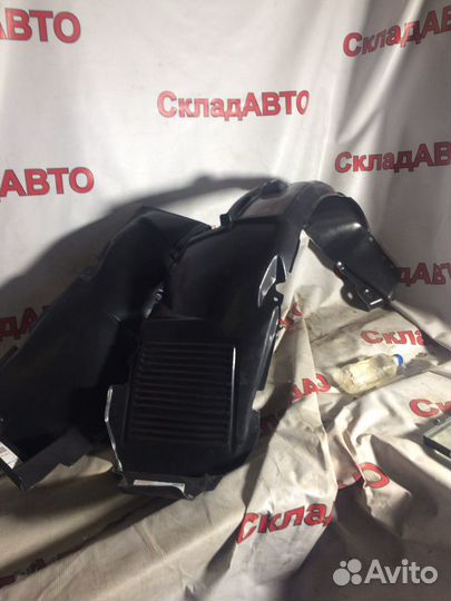 Подкрылок передний правый Hyundai Elantra 03-06г.в