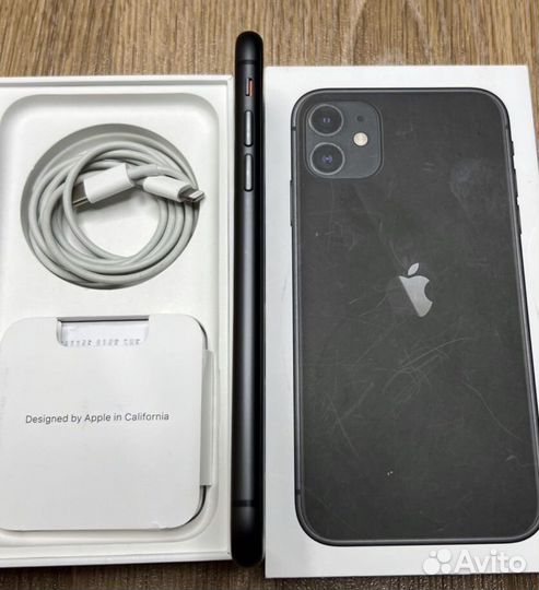 Телефон iPhone 11