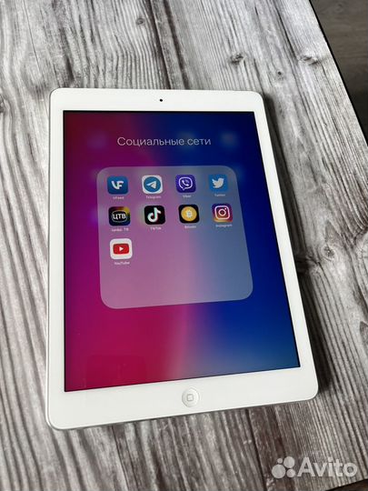 iPad Air 128GB LTE Отличный + Стилус