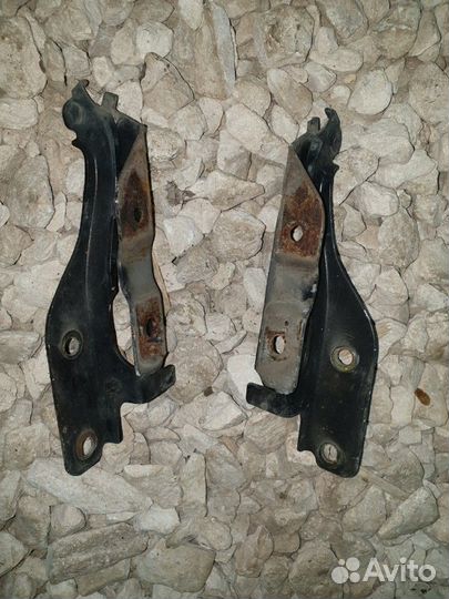 Петли капота Чери Вери