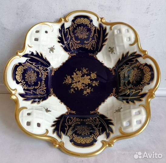 Ваза для фруктов Сухарница на ножках Reichenbach