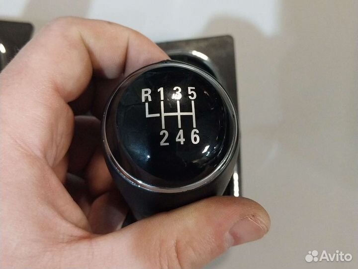 Ручка МКПП с чехлом Volkswagen Golf 6