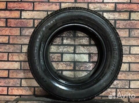 Bridgestone Dueler H/T D687 235/60 R16